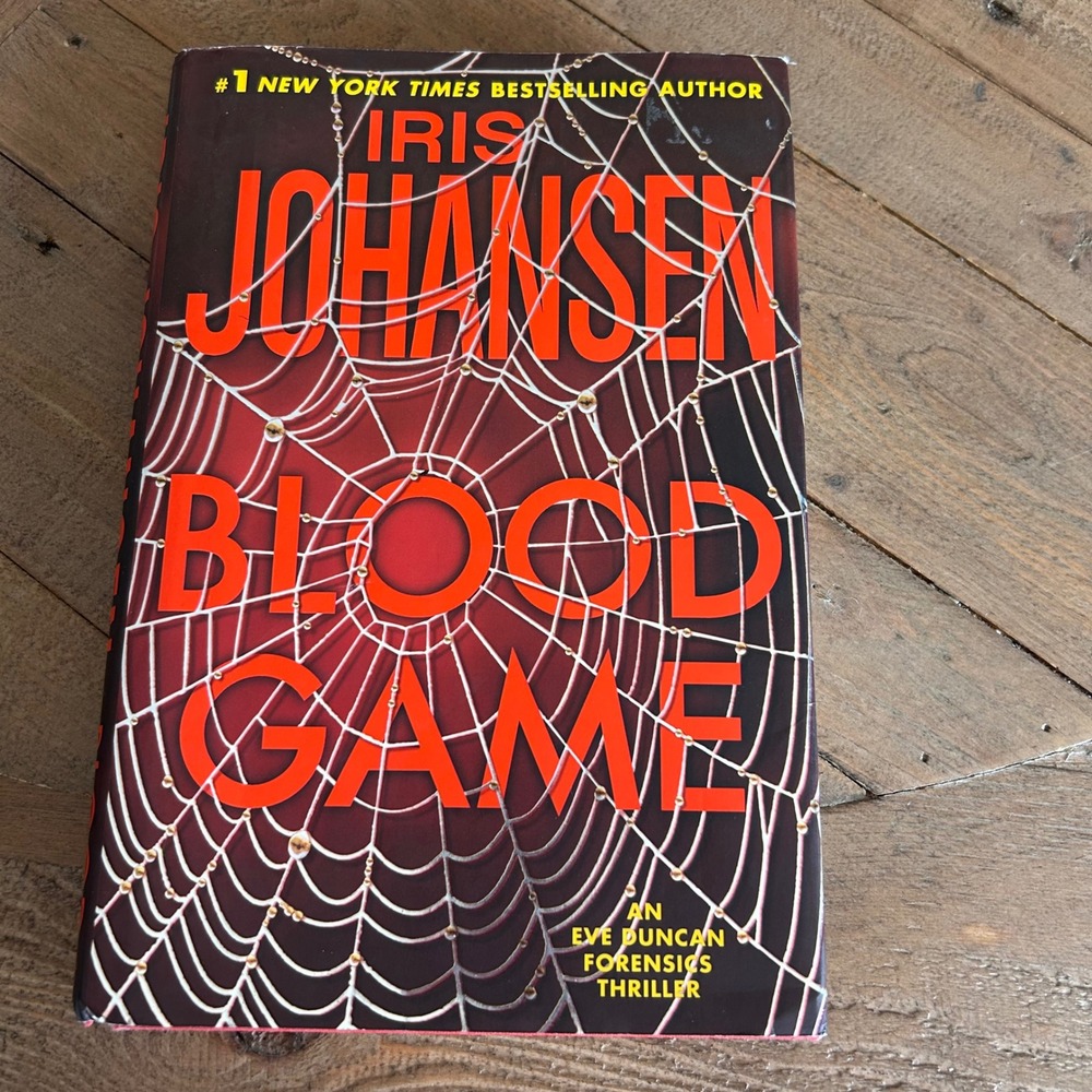 Blood Game‎ Iris Johansen Eve Duncan Forensics Thriller 1st Ed Hardcover 2009